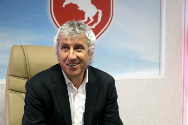 SAMSUN’LU O HOCA İSTİFA ETTİ…