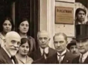 YAPAY ZEKAYLA ATATÜRK’e BÜYÜK HAKARET….