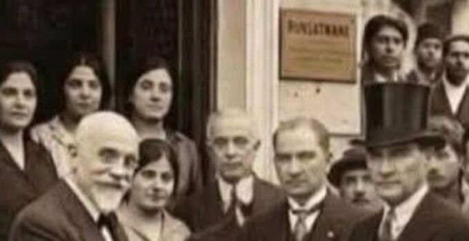 YAPAY ZEKAYLA ATATÜRK’e BÜYÜK HAKARET….