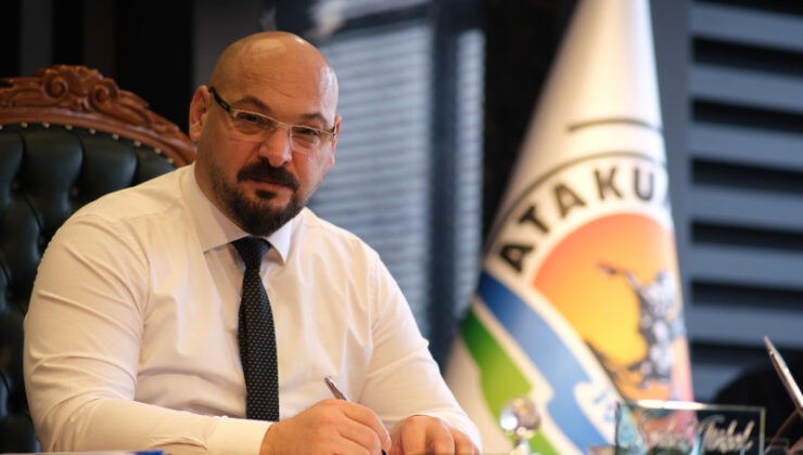 MAAŞ VEREMEDİĞİ PERSONELİN BAYRAMINI KUTLADI!!!