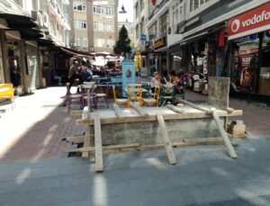 Hapis cezaları, Butlan kararı derken…. Derbeder solculara bir darbe de Belediyeden geldi…